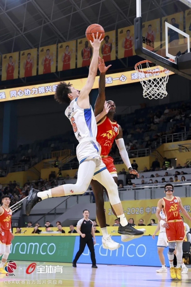 开云APP-常规赛第12轮｜无惧青春风暴 全队沉着应对拿下胜利！