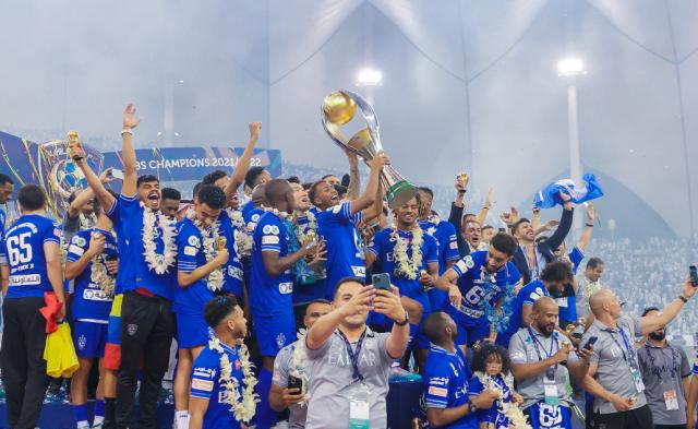 开云APP-广州队褪色成平民队 西亚第一豪门联赛亚冠双冠