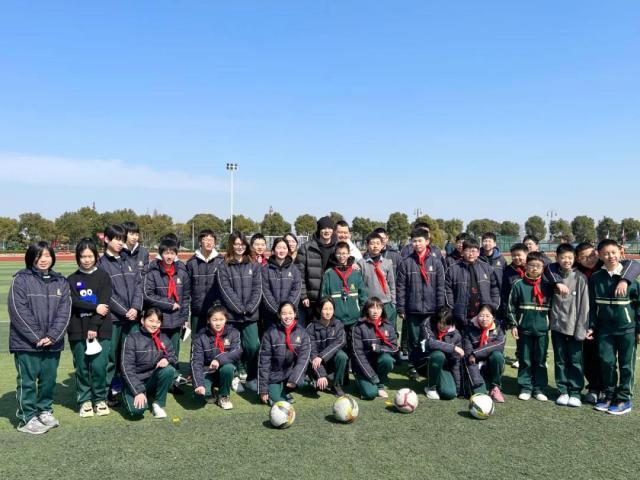 开云APP-“体教融合”再结硕果 上海申花&amp;枫叶国际学校签约