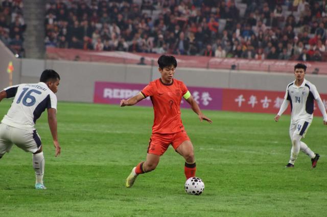 开云在线-向余望：我还需踢出更好的表现 后两场争取再进球
